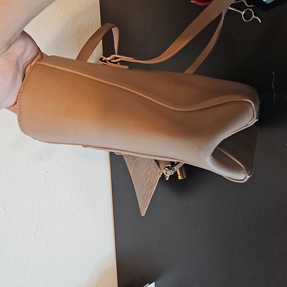 bebe tote with crossbody included - Picture 13 of 14